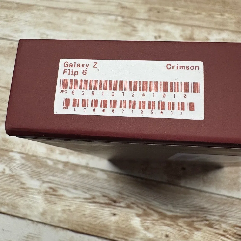 Latercase Galaxy Z Flip 6 Crimson Phone Case Impossibly Thin New Open‎ Box